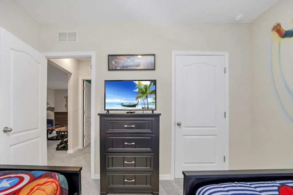 6 Bed 4 Bath Solterra Beautiful Home! Villa Davenport