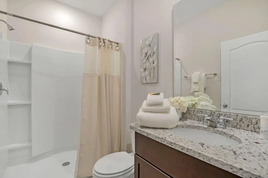 6 Bed 4 Bath Solterra Beautiful Home! Villa Davenport