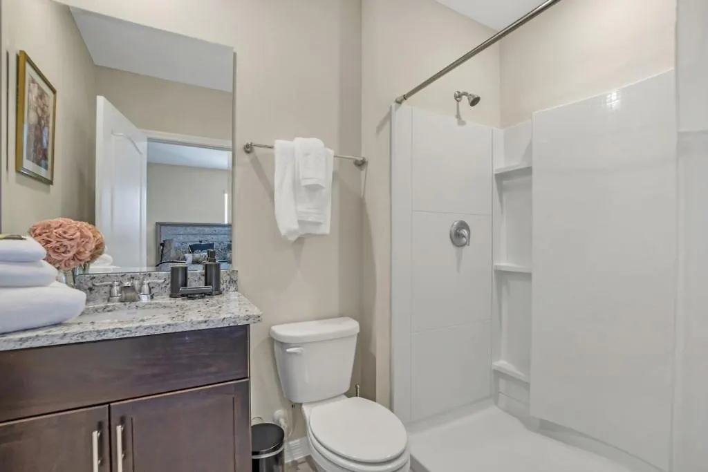 6 Bed 4 Bath Solterra Beautiful Home! Villa Davenport