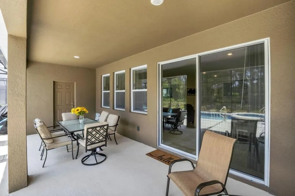 6 Bed 4 Bath Solterra Beautiful Home! Villa Davenport