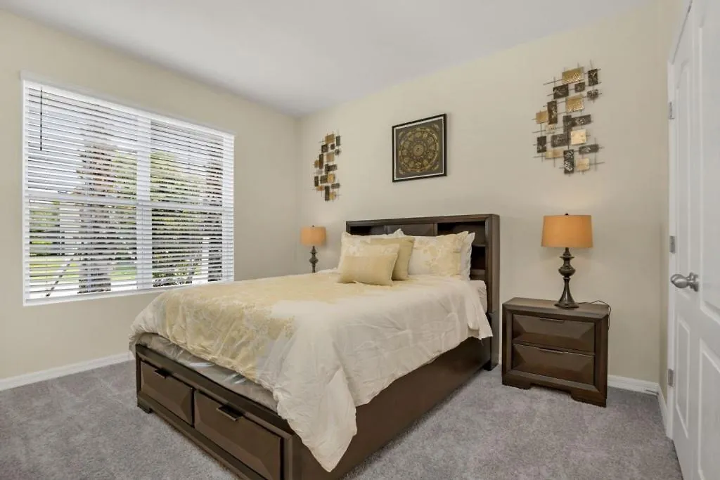 6 Bed 4 Bath Solterra Beautiful Home! Villa Davenport